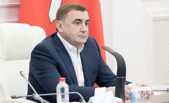 Алексей Дюмин расширил меры поддержки медицинских работников региона