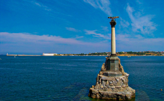 Константинов: в Крыму не должно остаться объектов, которые принадлежат врагам России Константинов: в Крыму не должно остаться объектов, которые принадлежат врагам России